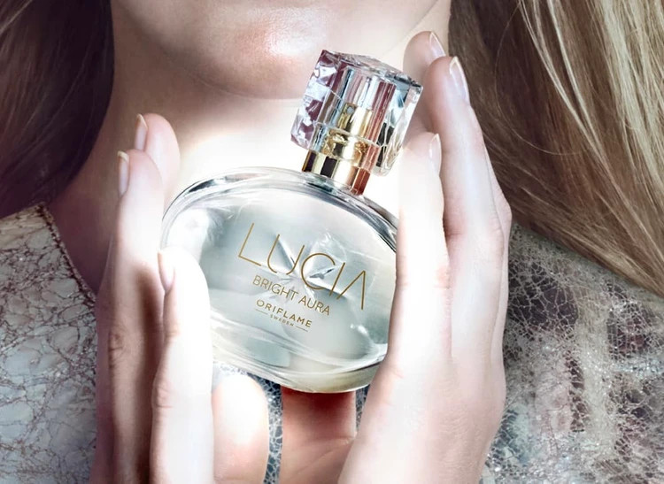 عطر زنانه لوسیا اوریفلیم
