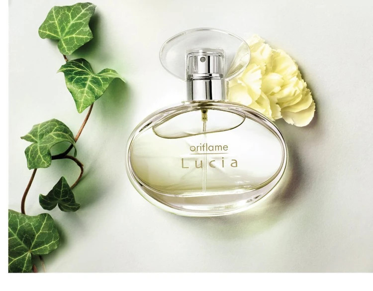 عطر زنانه لوسیا اوریفلیم