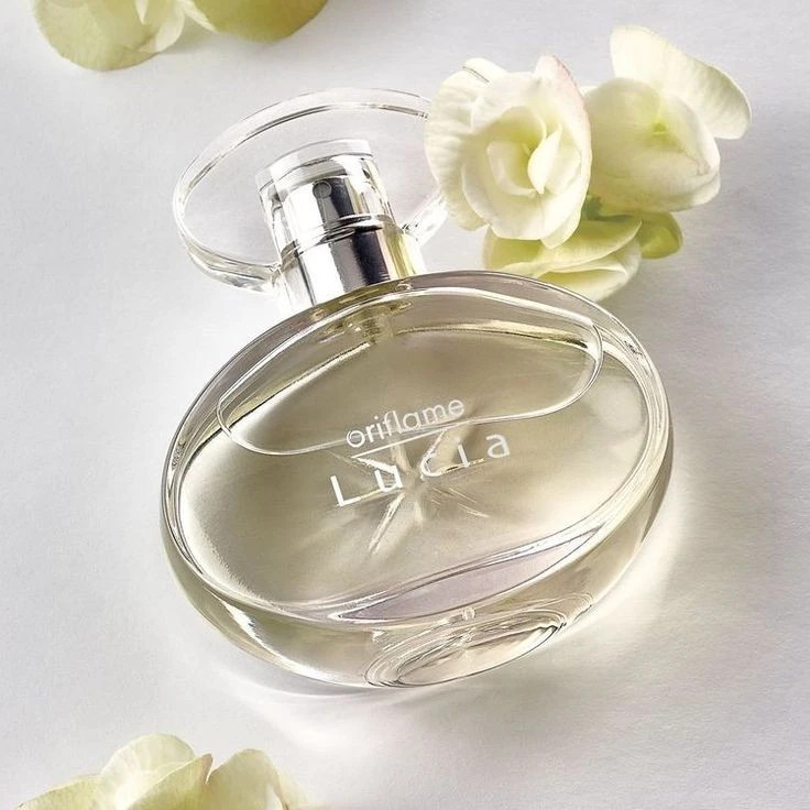 عطر زنانه لوسیا اوریفلیم
